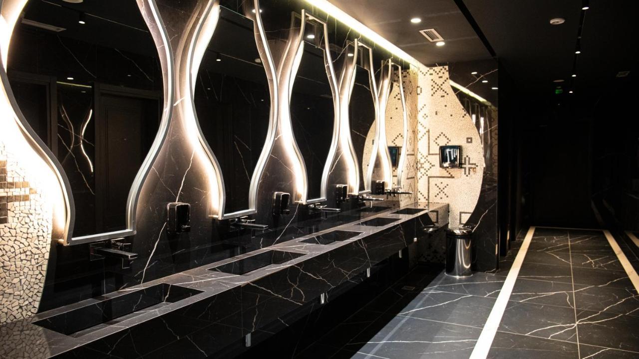 Arka Art Hotel Tirana Exteriör bild The interior of the restroom at the 2012 Olympics