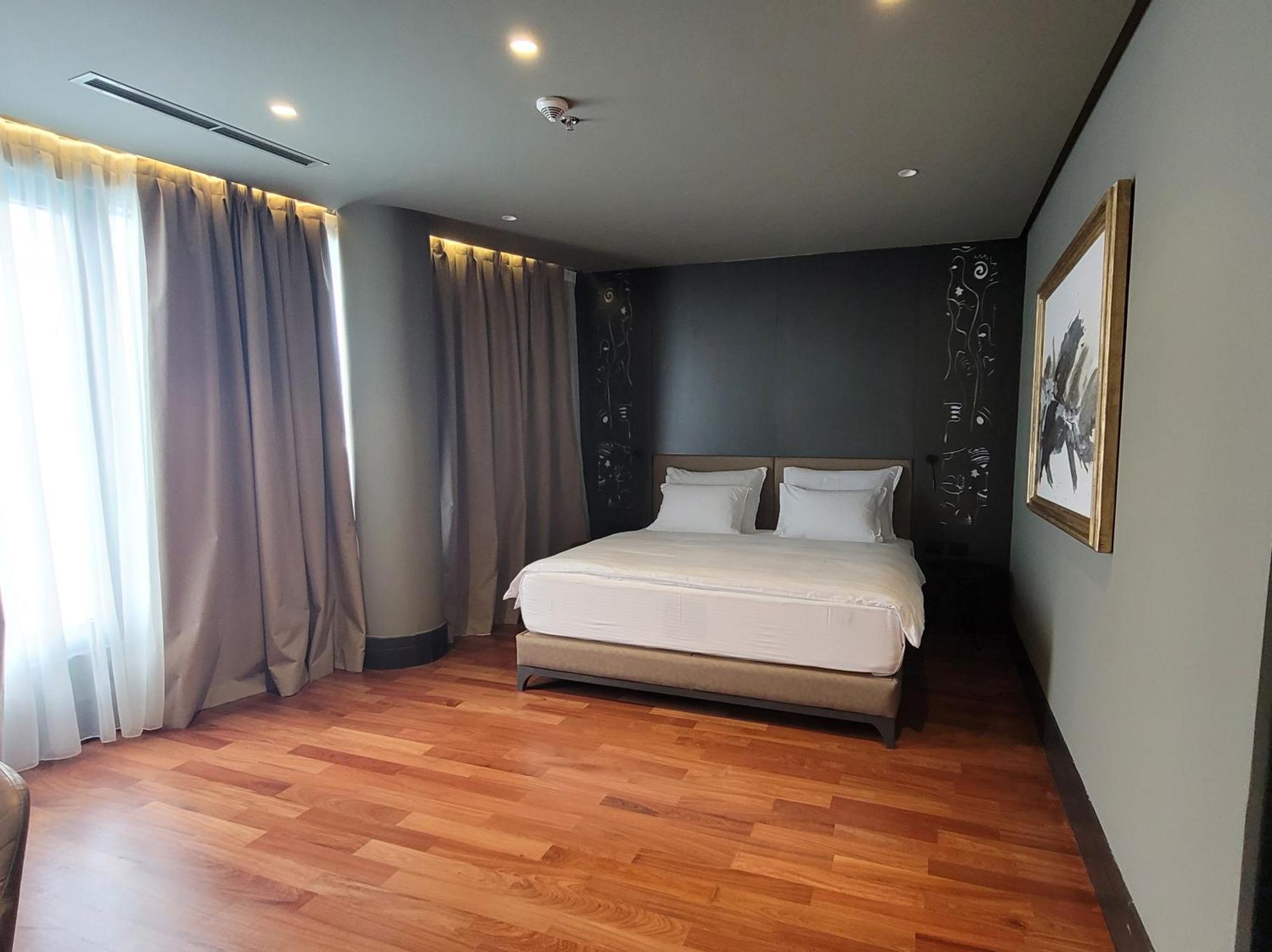 Arka Art Hotel Tirana Exteriör bild