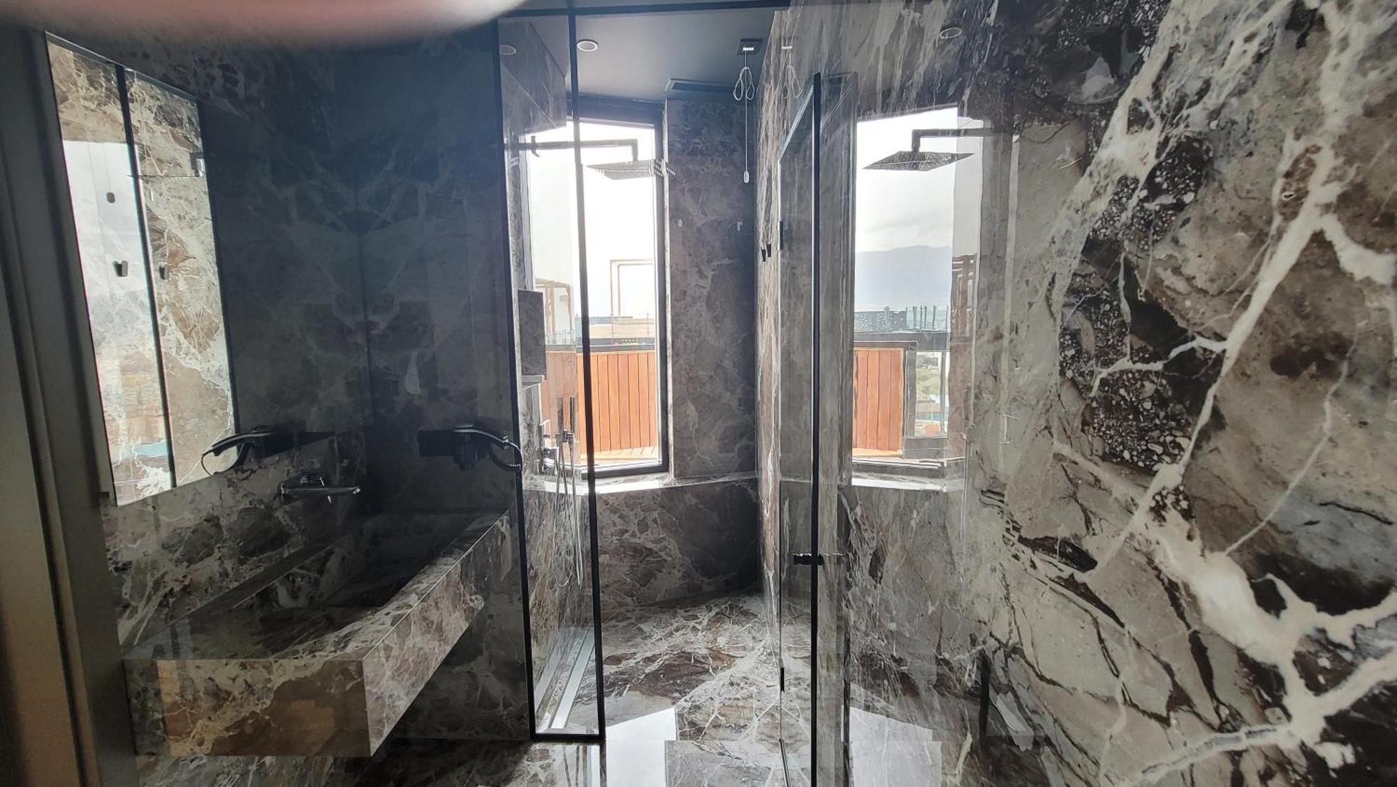 Arka Art Hotel Tirana Exteriör bild